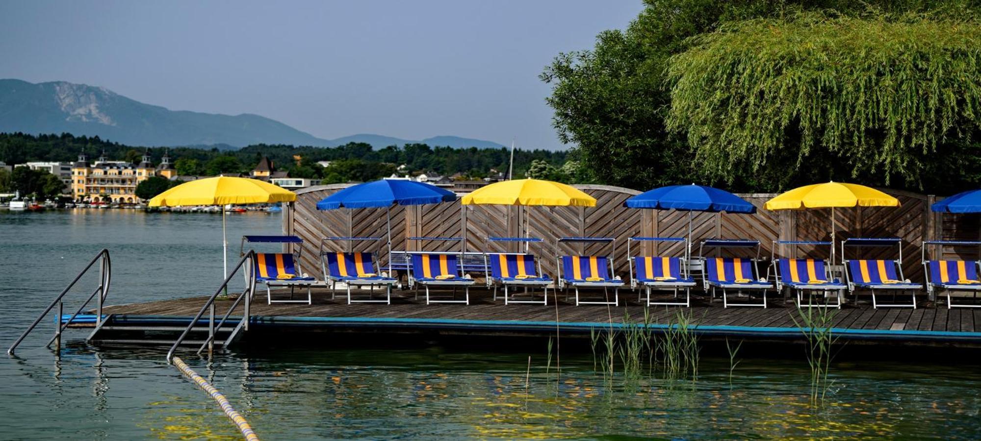 Barry Memle Directly At The Lake Velden am Woerthersee Luaran gambar